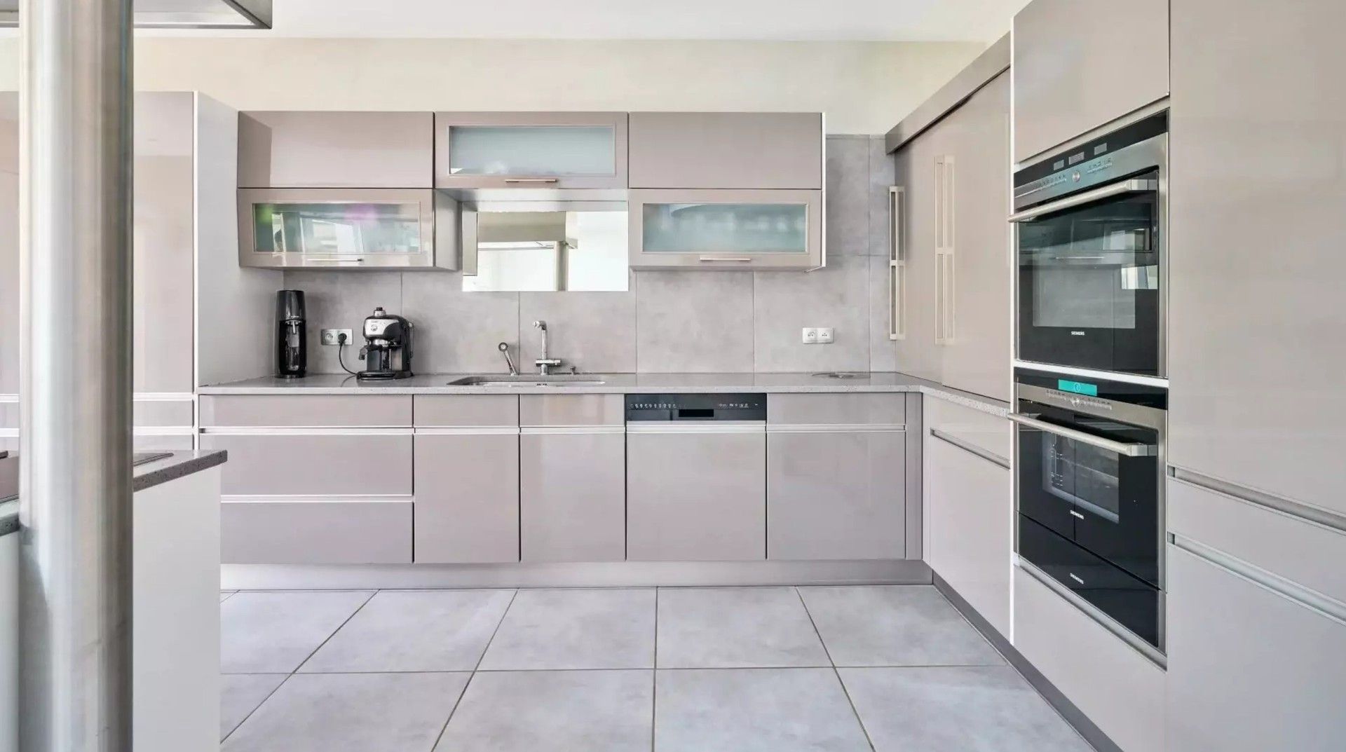 Acheter Villa 10&nbsp;Pièces 500&nbsp;m² Vers