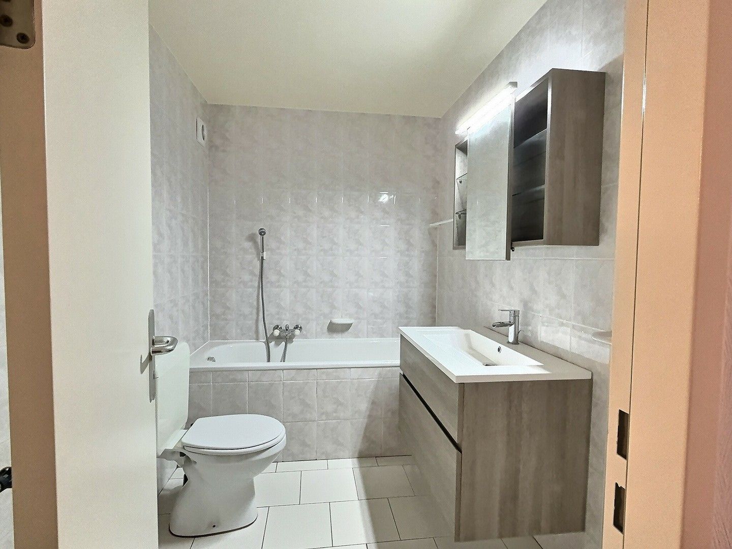 Louer Appartement 3.5 Pièces 126 m² Founex